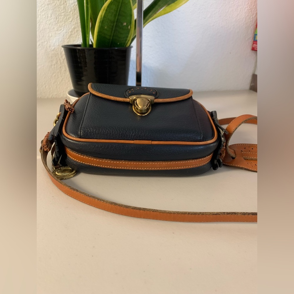 ππDooney & Bourke Crossbody/ Coin Purse AWL - Picture 5 of 16